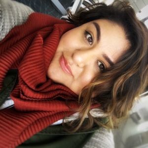 Meet your Posher, Noemi